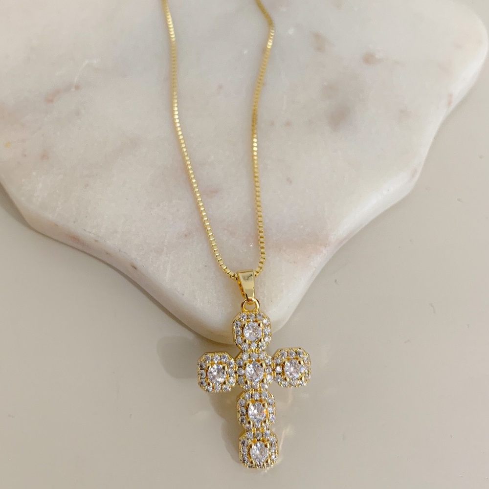 🎉HP🎉 Statement Cross Necklace | 14k Gold Filled - Picture 7 of 11